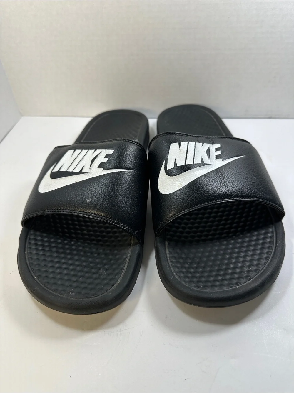Nike Men’s Black Slides Sandals  Flip Flops Size 13